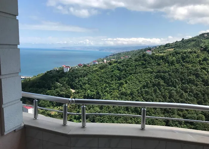 Manzarasiyla Bueyueleyen Luex * Trabzon