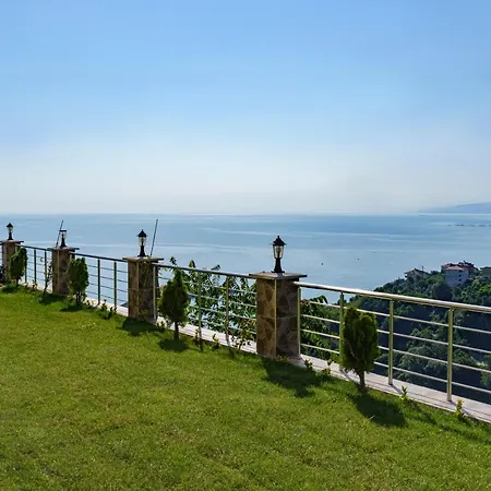 Manzarasıyla Büyüleyen Lüx