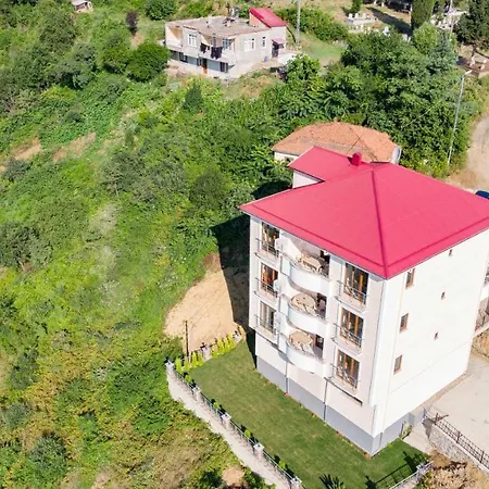 Tatil Evi Manzarasıyla Büyüleyen Lüx