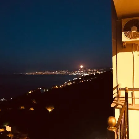 Manzarasıyla Büyüleyen Lüx Tatil Evi Trabzon